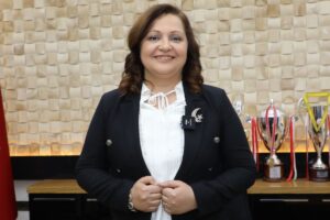 burcu-koksal-ak-partiye-katiliyorum-diyerek-19826619_3265_amp