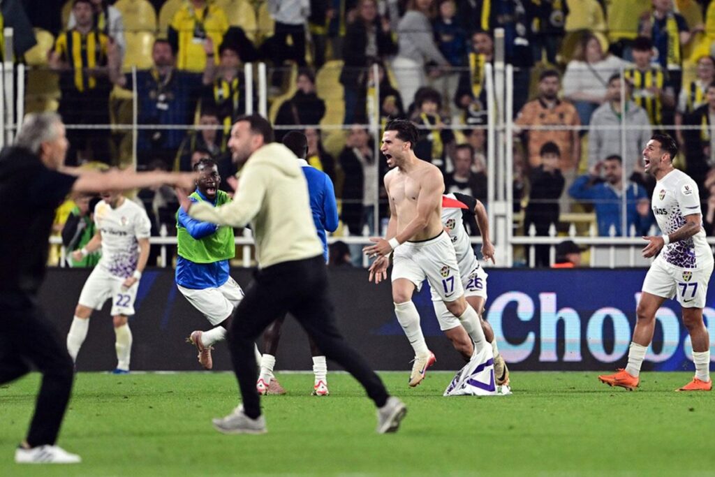eyupspor-fenerbahceye-son-dakikalarda-attigi_2862c1e2bf_amp