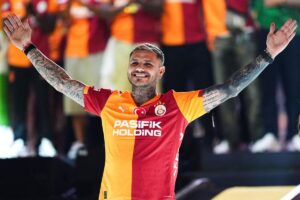 icardi-ile-gorusmeler-basliyor-taraftara-bir-de_8257d9e1dc_amp
