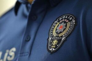 polis-memuru-baskina-gittigi-evdeki-genc-kadina_78b35e49ed_amp