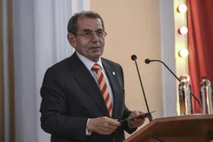 yeniden-baskan-secilen-dursun-ozbekten-ilk-mesaj_9594a52668_amp