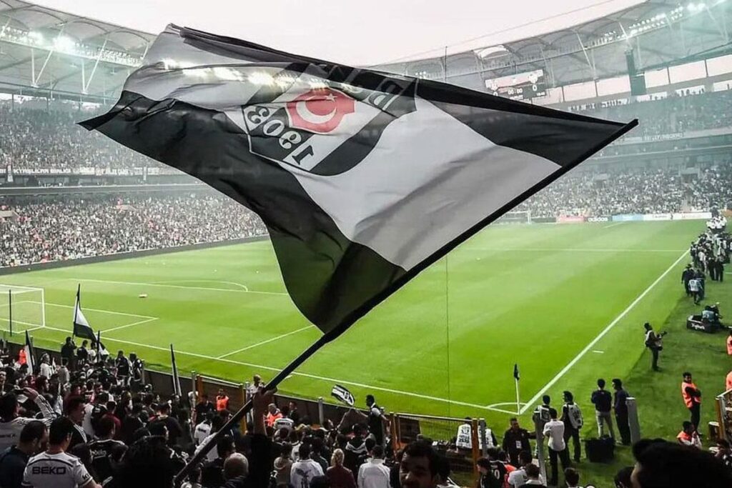 efsane-isim-ilk-kez-acikladi-besiktasa-baskan_f40482676f_amp