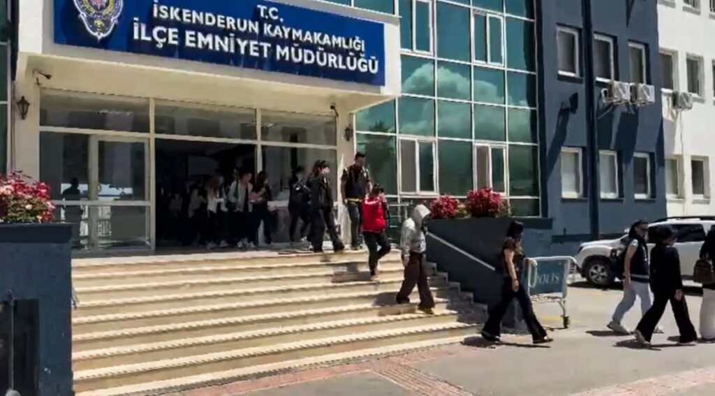 hatay-da-spa-ve-masaj-salonlarina-fuhus-opera-4-19947652_amp