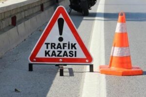 katliam-gibi-kaza-cansiz-bedenleri-aractan-binbir-guclukle-cikardilar_20000632_53