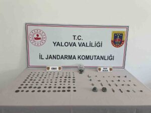 yalova-da-tarihi-eser-operasyonu-256-parca-el-20115290_amp