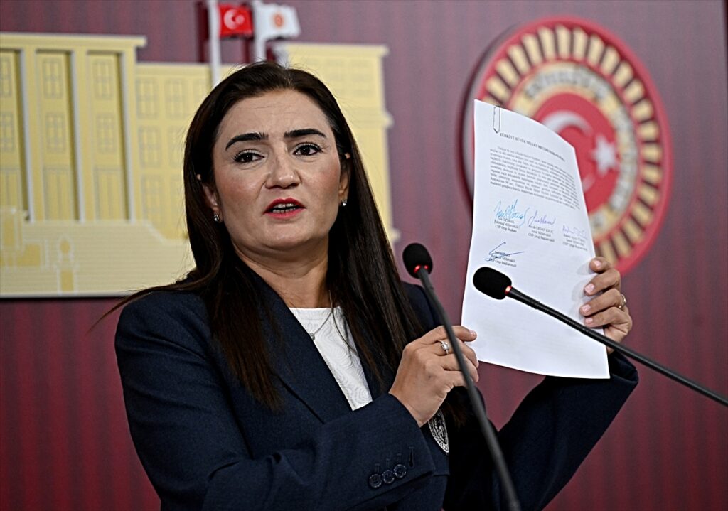 chp-grup-baskanvekili-kilic-gundemi-degerlend-2-20243264_amp