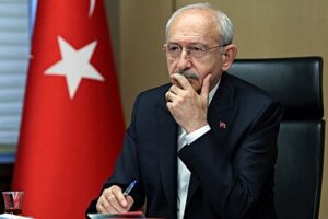 kurultayda-kilicdaroglunun-karsisina-6-rakip-birden-cikiyor_20251067_85