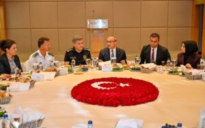 malatya-valisi-seddar-yavuz-sehit-ve-gazi-20264296_amp