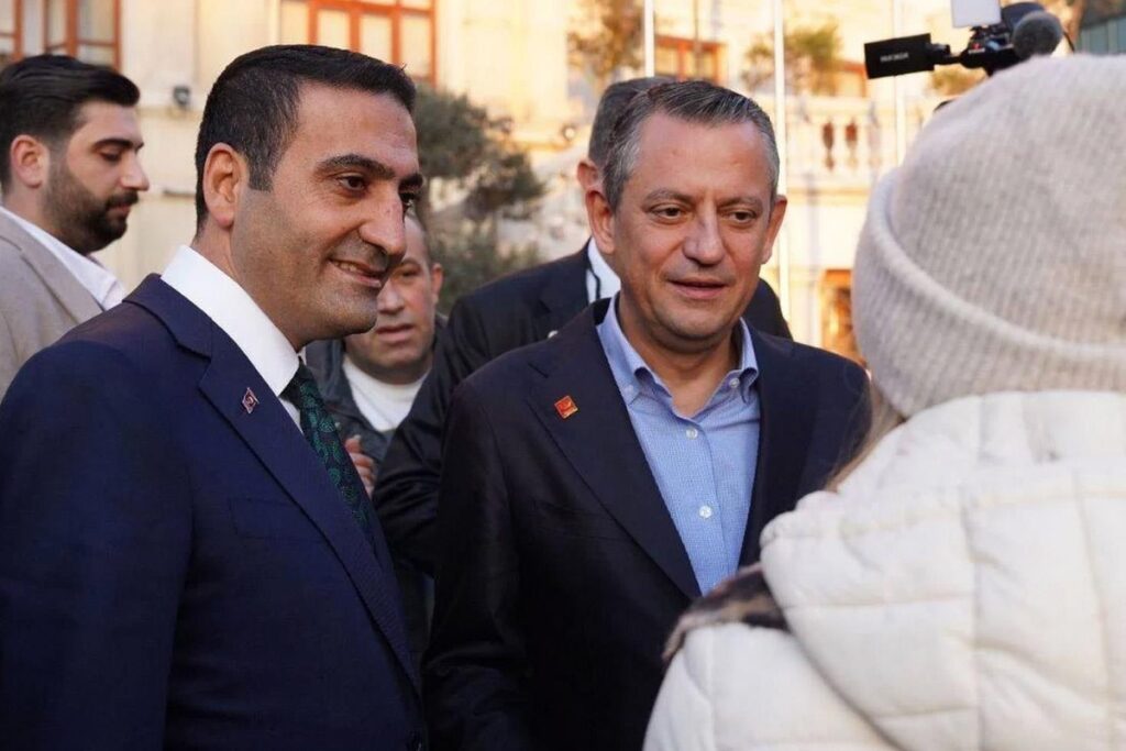 ozgur-ozele-buyuk-sok-inan-guney-tarafini-secti_440631524a_amp