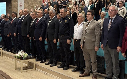 tekirdag-da-dijital-bagimlilik-konferansinda-2-20264505_amp