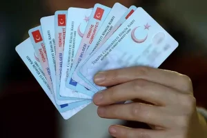 kimliklerde-buyuk-degisim-ilk-olarak-memurlar-kullanacak_20373577_63